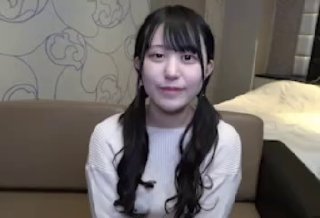 大陆AV剧情：裸体模特工作室被画家揩油逗弄嫩穴深入浅出无套
